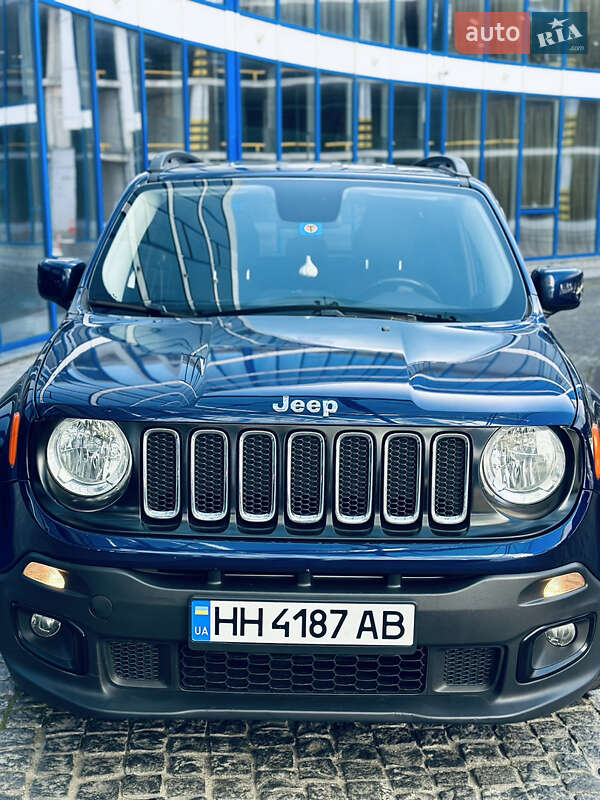 Внедорожник / Кроссовер Jeep Renegade 2016 в Одессе