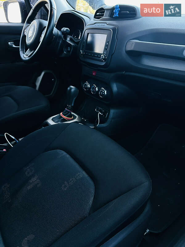 Внедорожник / Кроссовер Jeep Renegade 2016 в Одессе