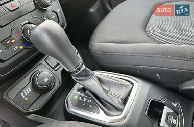 Внедорожник / Кроссовер Jeep Renegade 2018 в 
