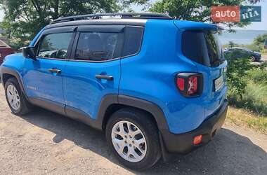 Внедорожник / Кроссовер Jeep Renegade 2015 в Одессе