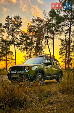 Внедорожник / Кроссовер Jeep Renegade 2015 в Кропивницком