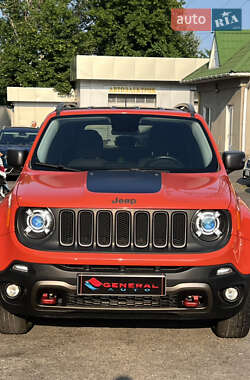 Внедорожник / Кроссовер Jeep Renegade 2015 в 