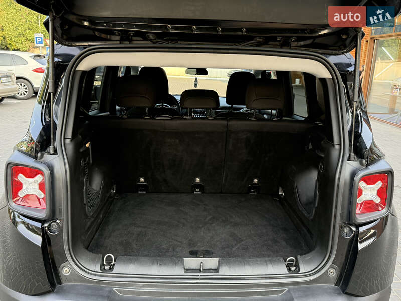 Внедорожник / Кроссовер Jeep Renegade 2018 в Одессе