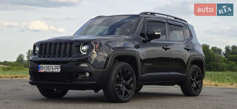 Внедорожник / Кроссовер Jeep Renegade 2016 в 