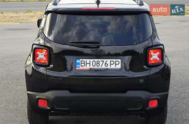 Внедорожник / Кроссовер Jeep Renegade 2016 в 