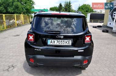 Внедорожник / Кроссовер Jeep Renegade 2016 в 