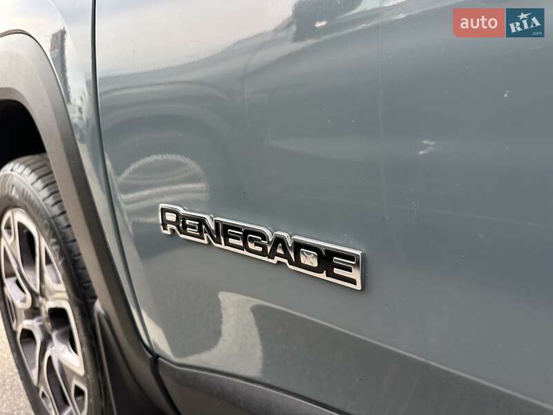Позашляховик / Кросовер Jeep Renegade 2017 в Києві