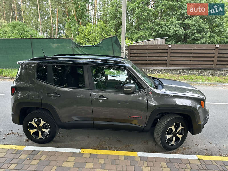 Внедорожник / Кроссовер Jeep Renegade 2020 в Киеве