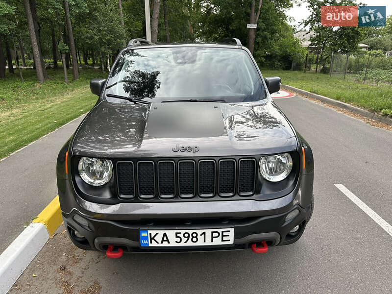 Внедорожник / Кроссовер Jeep Renegade 2020 в Киеве