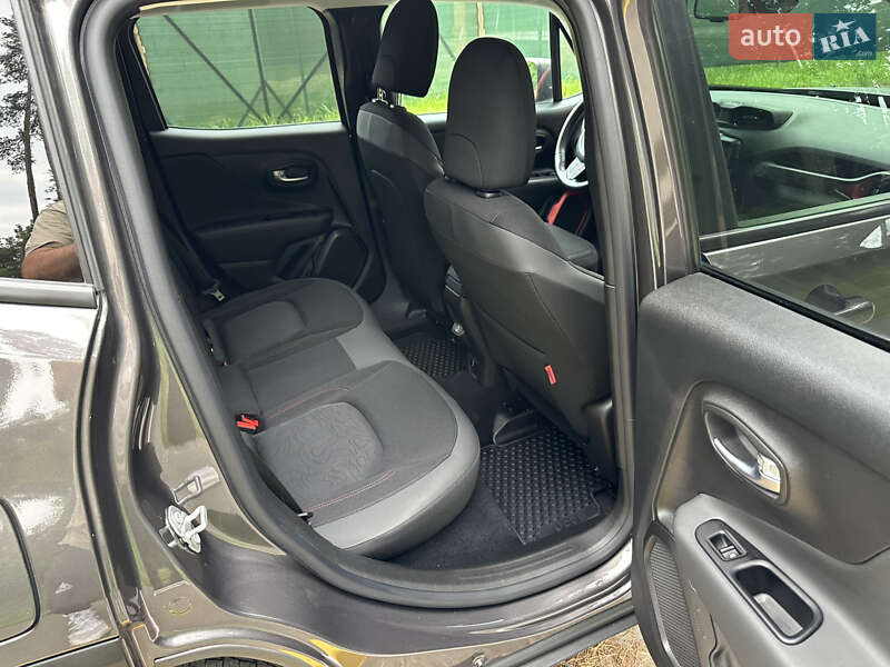 Внедорожник / Кроссовер Jeep Renegade 2020 в Киеве