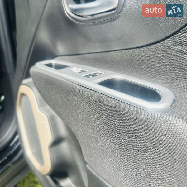 Позашляховик / Кросовер Jeep Renegade 2016 в Івано-Франківську