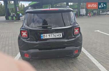 Внедорожник / Кроссовер Jeep Renegade 2015 в 