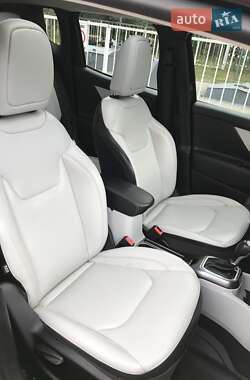 Внедорожник / Кроссовер Jeep Renegade 2018 в 