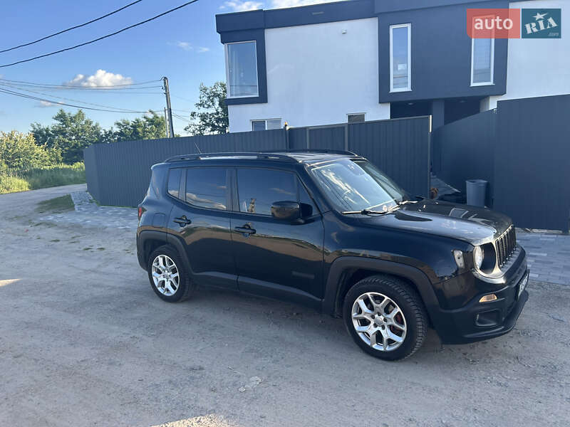 Внедорожник / Кроссовер Jeep Renegade 2016 в Киеве