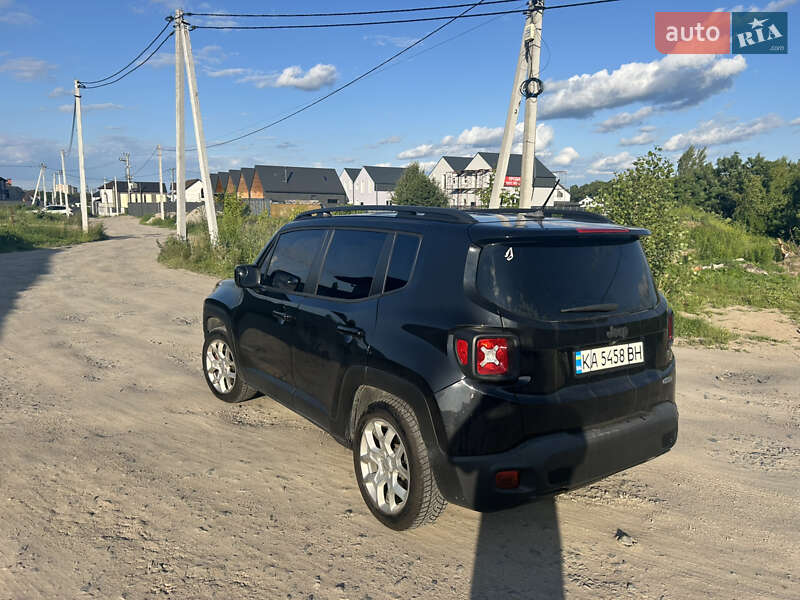Внедорожник / Кроссовер Jeep Renegade 2016 в Киеве