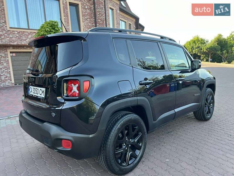 Позашляховик / Кросовер Jeep Renegade 2016 в Чернівцях