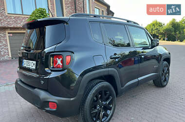 Внедорожник / Кроссовер Jeep Renegade 2016 в 