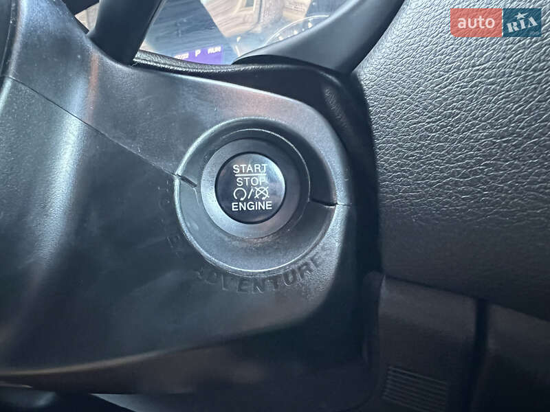 Позашляховик / Кросовер Jeep Renegade 2016 в Чернівцях
