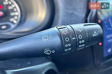 Внедорожник / Кроссовер Jeep Renegade 2016 в 