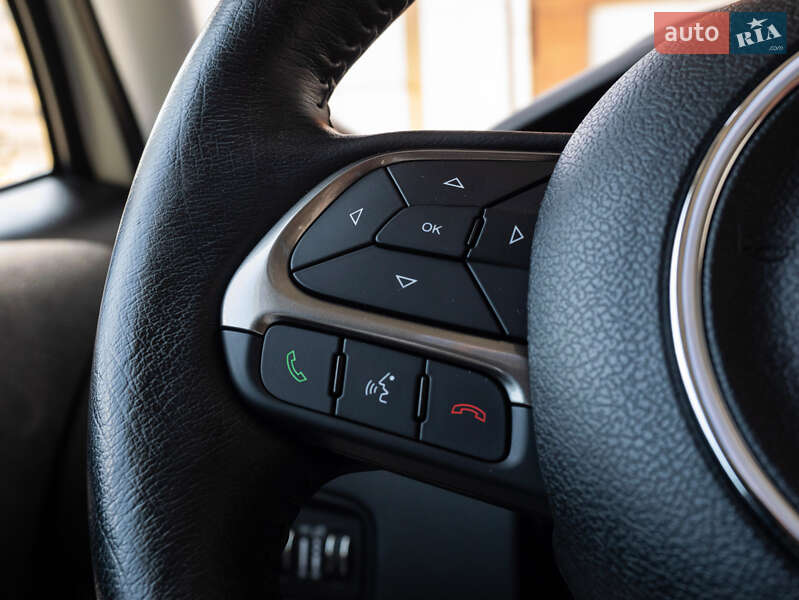 Внедорожник / Кроссовер Jeep Renegade 2021 в Киеве