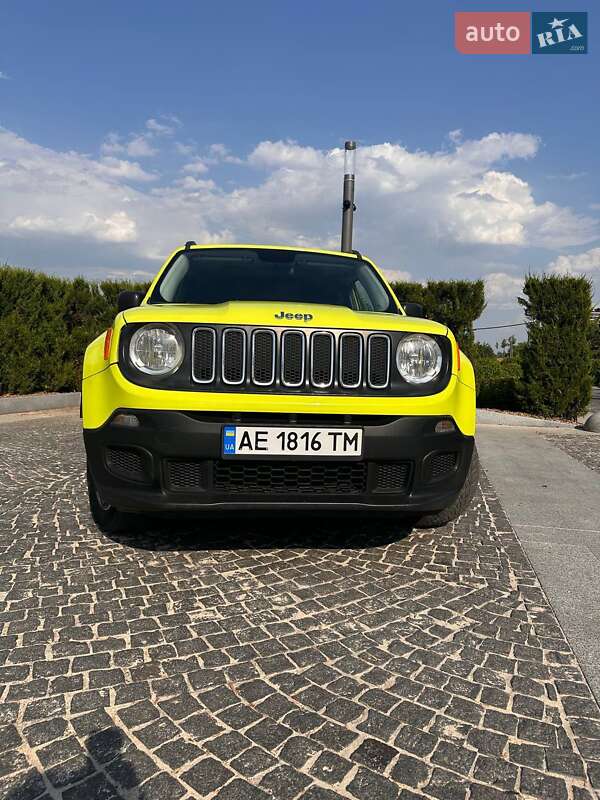 Позашляховик / Кросовер Jeep Renegade 2017 в Дніпрі