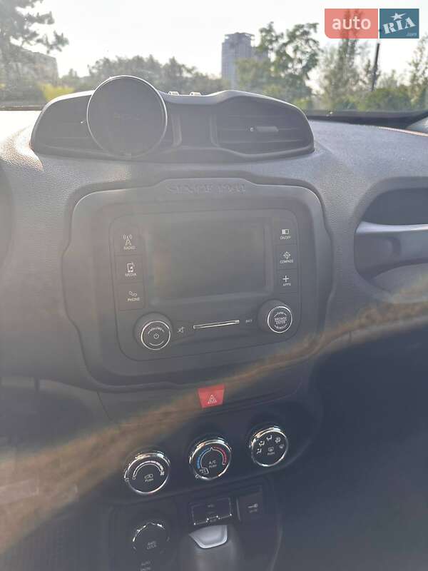 Внедорожник / Кроссовер Jeep Renegade 2017 в Днепре