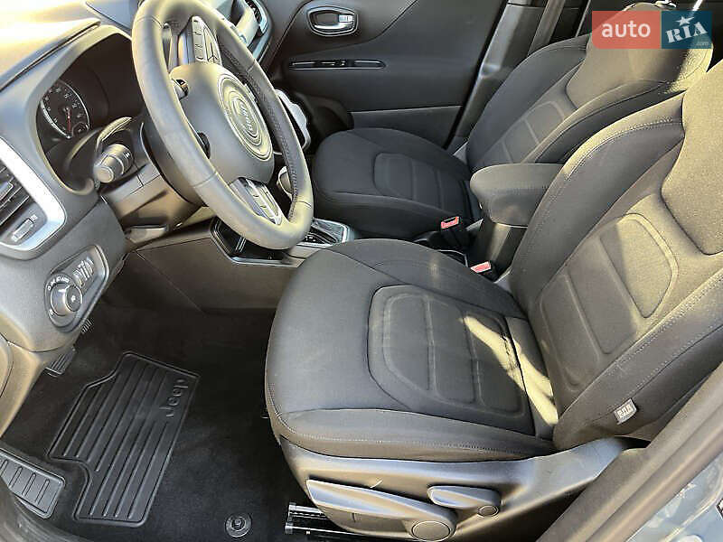 Внедорожник / Кроссовер Jeep Renegade 2018 в Киеве