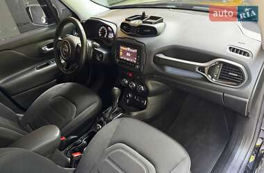 Позашляховик / Кросовер Jeep Renegade 2017 в 