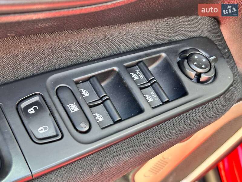 Внедорожник / Кроссовер Jeep Renegade 2016 в Одессе