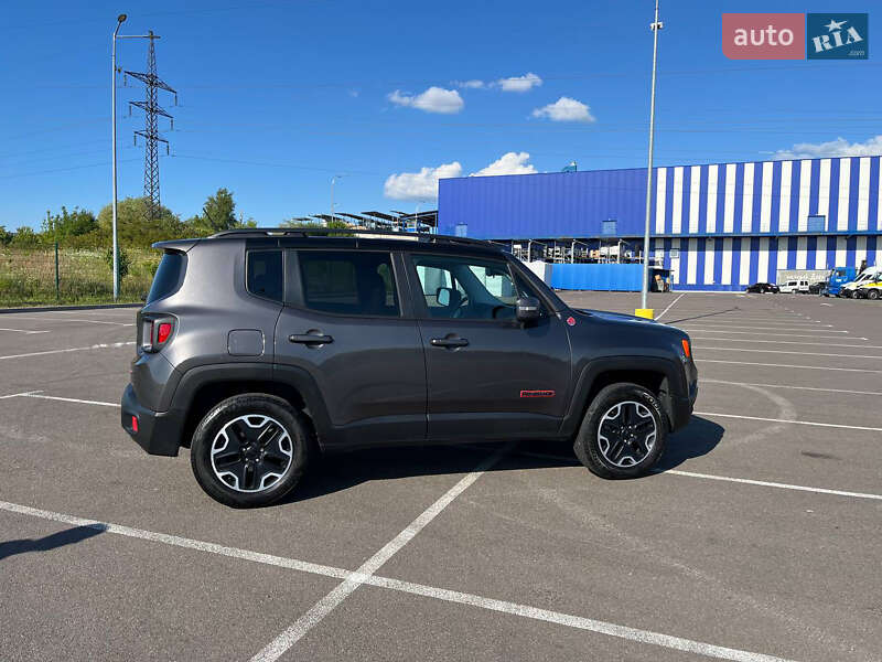 Внедорожник / Кроссовер Jeep Renegade 2016 в Ровно