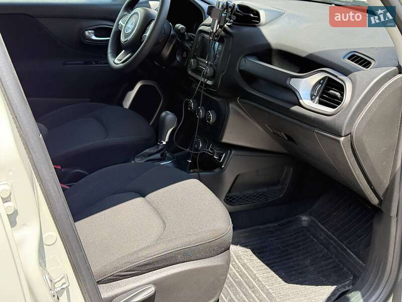 Внедорожник / Кроссовер Jeep Renegade 2019 в Одессе