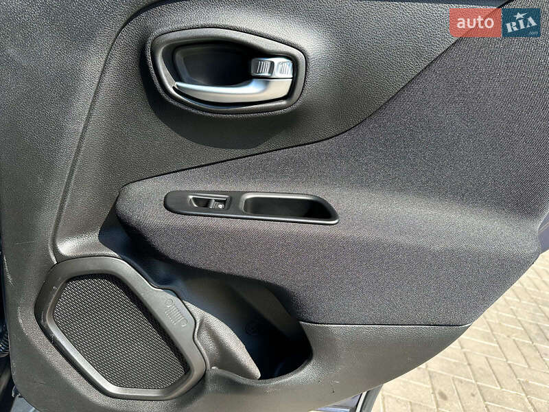 Внедорожник / Кроссовер Jeep Renegade 2021 в Одессе