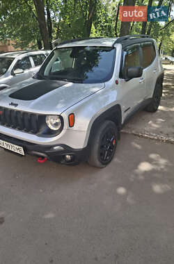 Внедорожник / Кроссовер Jeep Renegade 2019 в 