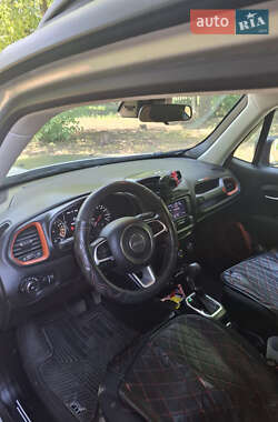 Внедорожник / Кроссовер Jeep Renegade 2019 в 