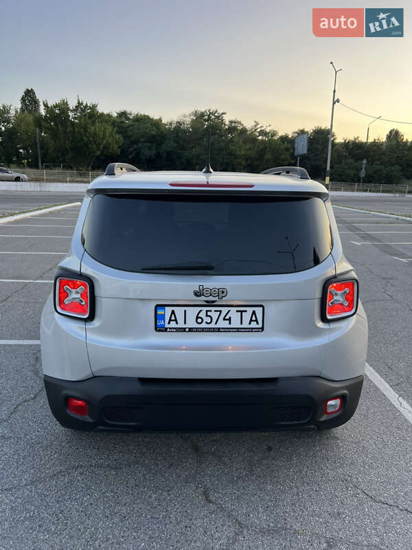 Внедорожник / Кроссовер Jeep Renegade 2016 в Киеве