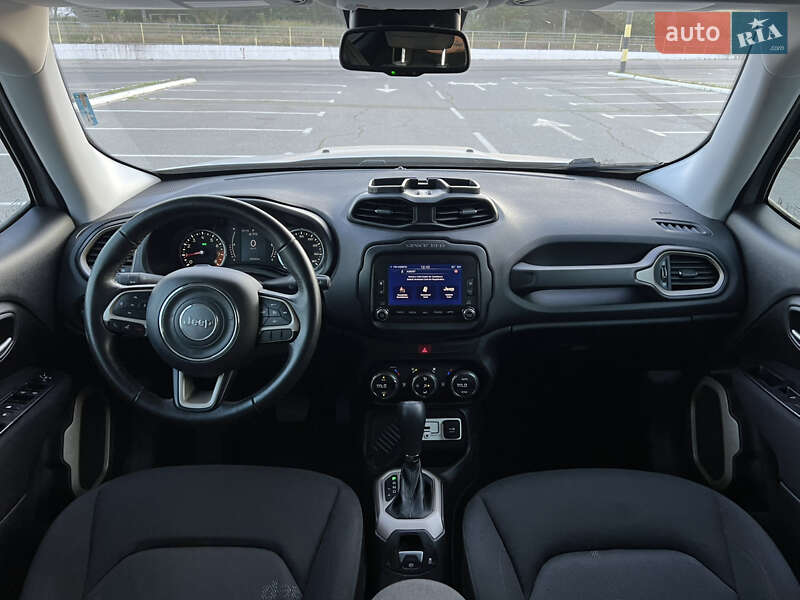 Внедорожник / Кроссовер Jeep Renegade 2016 в Киеве