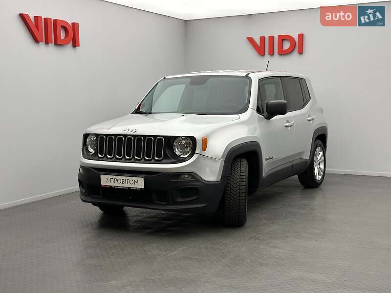 Позашляховик / Кросовер Jeep Renegade 2016 в 