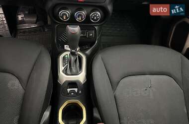 Позашляховик / Кросовер Jeep Renegade 2016 в 