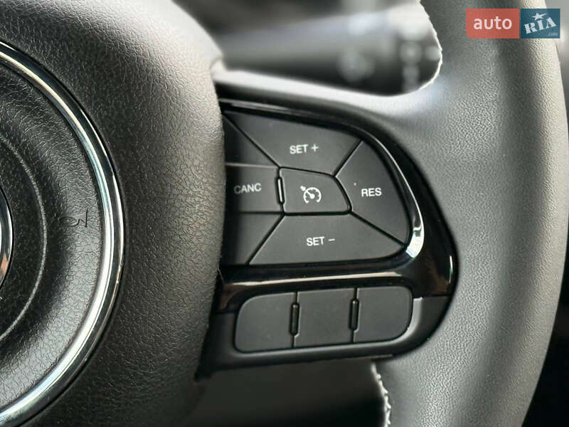 Внедорожник / Кроссовер Jeep Renegade 2021 в Киеве