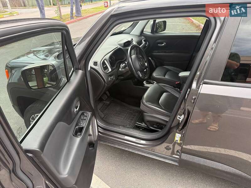 Внедорожник / Кроссовер Jeep Renegade 2018 в Ирпене