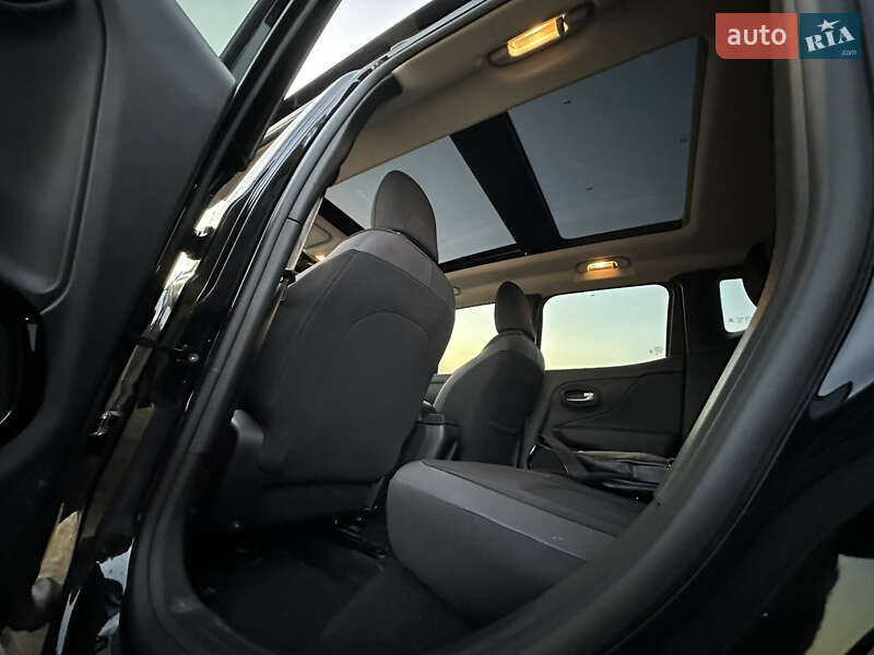 Внедорожник / Кроссовер Jeep Renegade 2018 в Одессе
