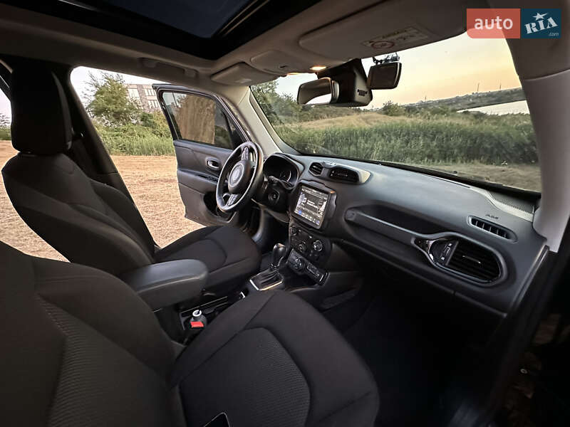 Внедорожник / Кроссовер Jeep Renegade 2018 в Одессе