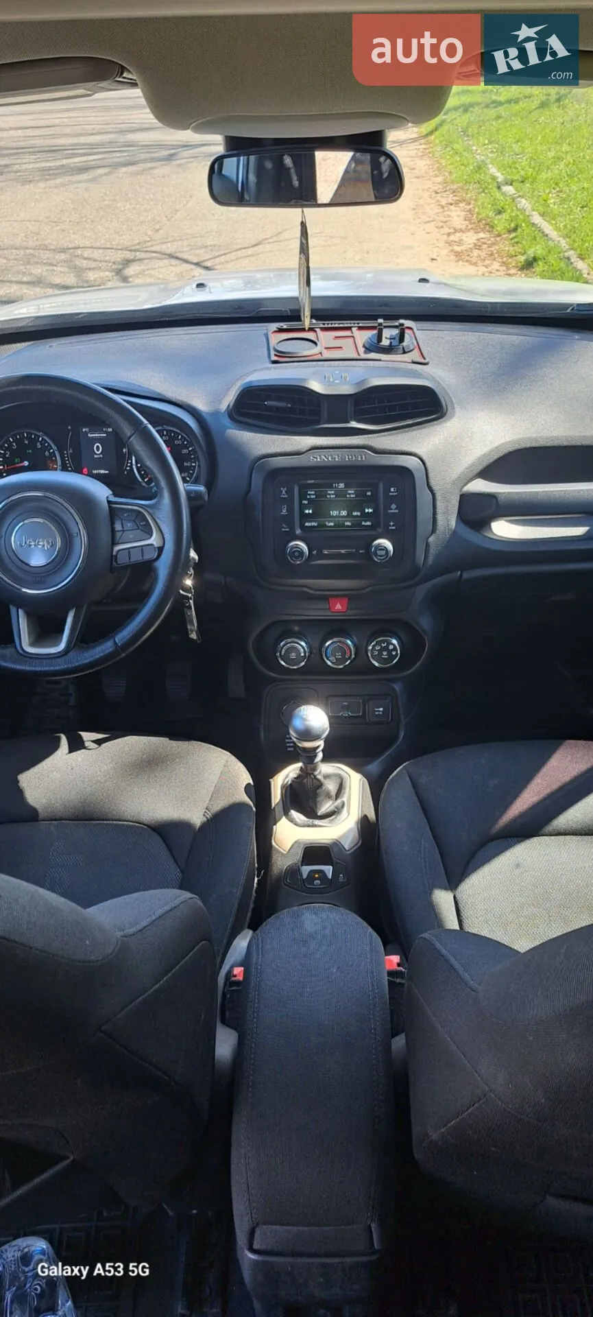 2015 Jeep Renegade - мініатюра 3