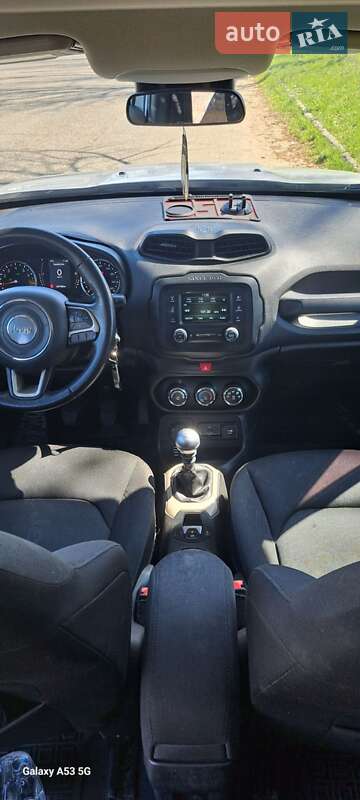 Внедорожник / Кроссовер Jeep Renegade 2015 в Белгороде-Днестровском