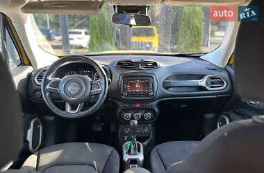 Внедорожник / Кроссовер Jeep Renegade 2016 в 