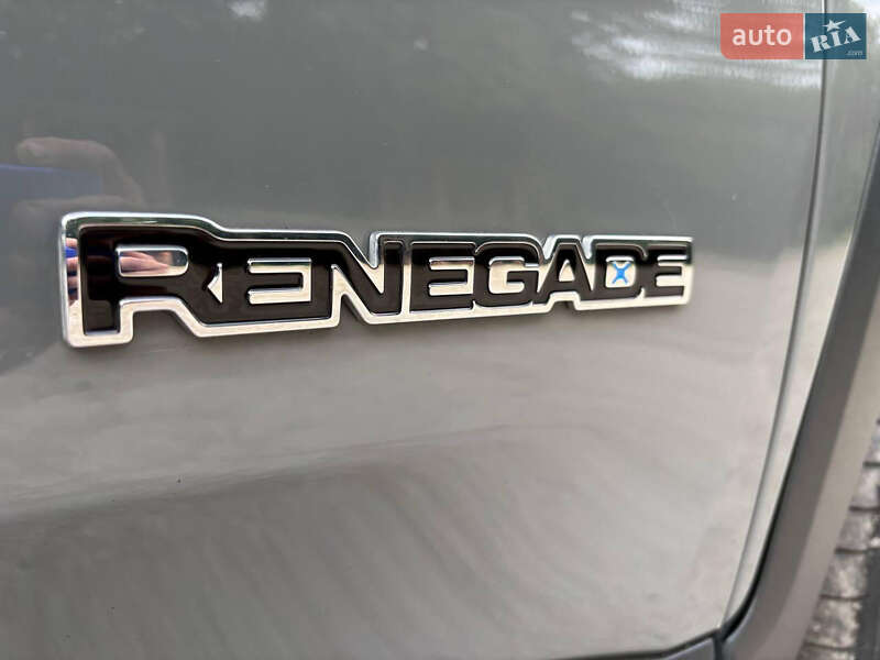 Внедорожник / Кроссовер Jeep Renegade 2022 в Ивано-Франковске