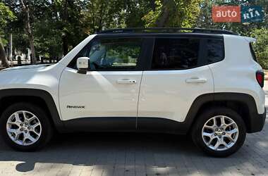 Внедорожник / Кроссовер Jeep Renegade 2016 в 