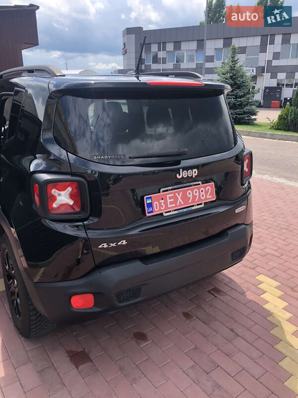 Внедорожник / Кроссовер Jeep Renegade 2016 в Сарнах