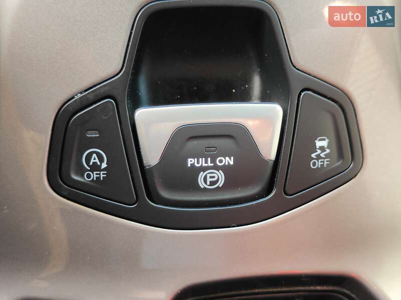 Внедорожник / Кроссовер Jeep Renegade 2021 в Ровно