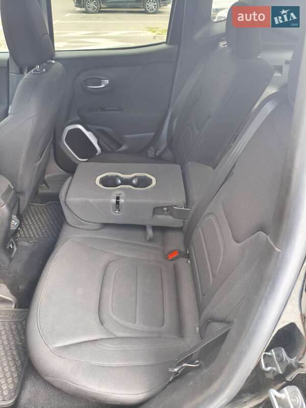 Внедорожник / Кроссовер Jeep Renegade 2018 в Киеве